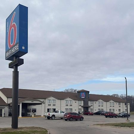 Motel 6-Waterloo, Ia Luaran gambar
