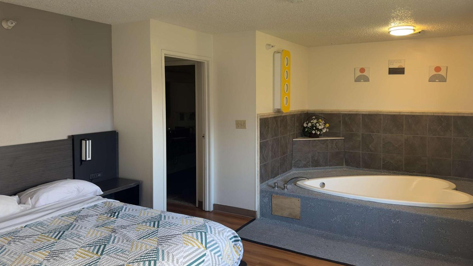 Motel 6-Waterloo, Ia Luaran gambar